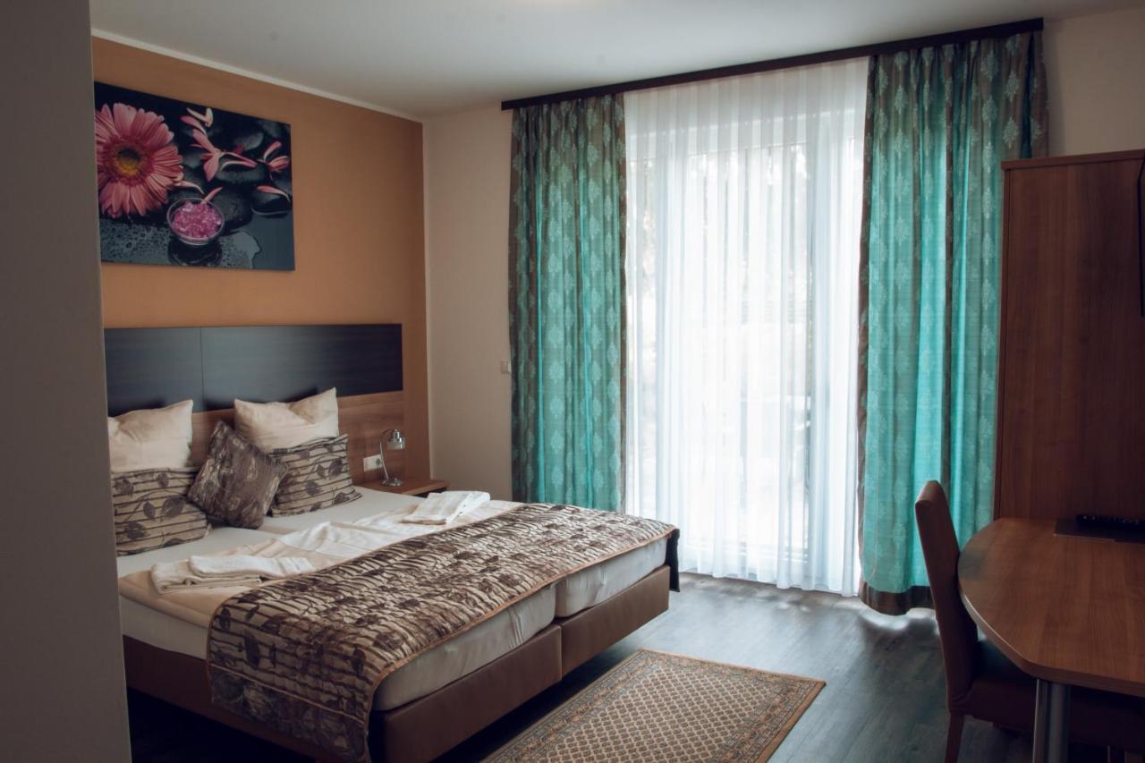 Pizzeria Gästezimmer Da Beni Hotel Kochersteinsfeld
